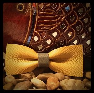 Handmade genuine leather bow tie